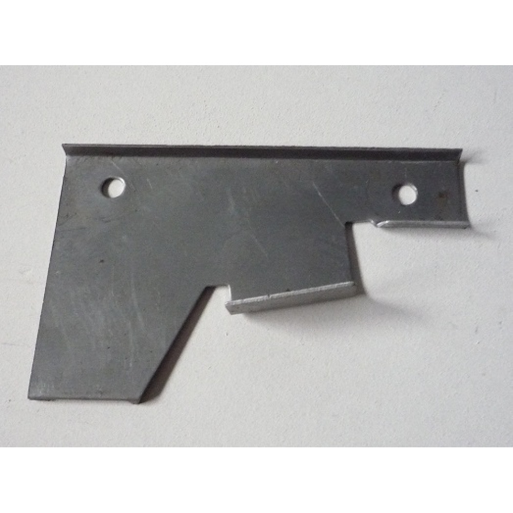 Кронштейн переднего брызговика нива 21214. Кронштейн заднего брызговика нива шевроле. Кронштейн брызговика нива 2121. Кронштейн заднего брызговика ваз 2123. Кронштейн крепления брызговика нива.