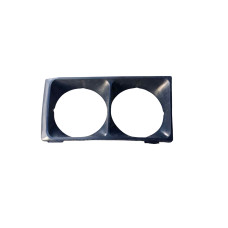 Облицовка фар ВАЗ 2106 чёрная правая завод 21060-8401016 Облицовка фар ВАЗ 2106 чёрная правая завод 21060-8401016