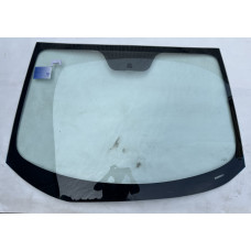 Стекло KIA RIO (2012-) ветровое с полосой зеленое (пр-во SafeGlass)